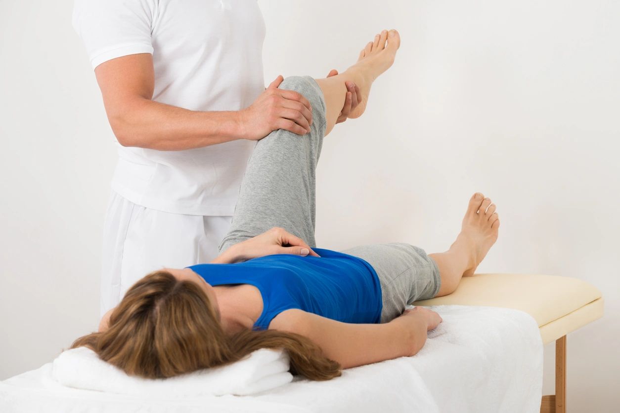 Picture of Osteopathic Manipulative therapy being performed